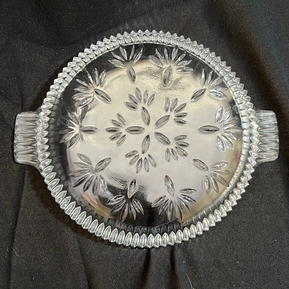 Vintage Glass Bowl - Picture 4 of 4